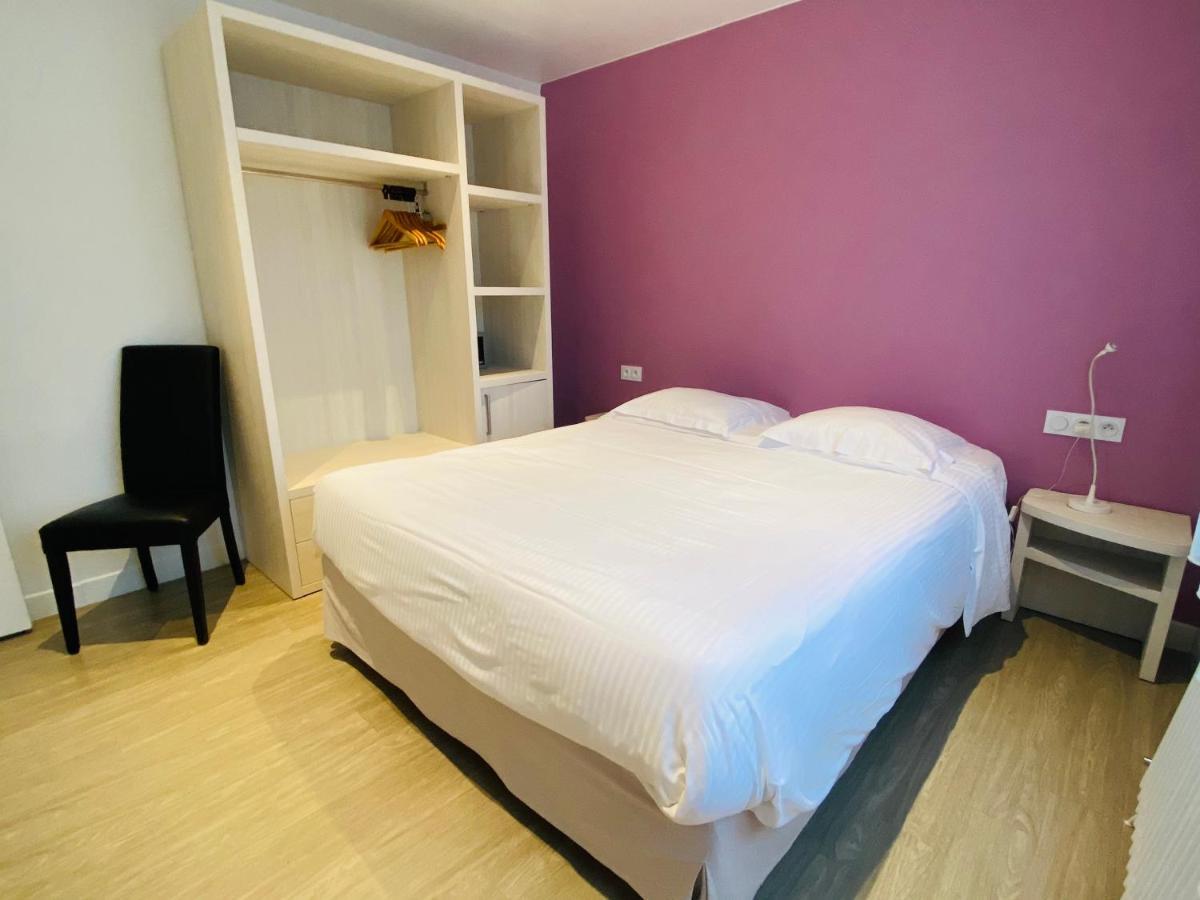 Contact Hotel - Motel Les Bleuets & Spa Ла-Ривьер-Сен-Совёр Экстерьер фото